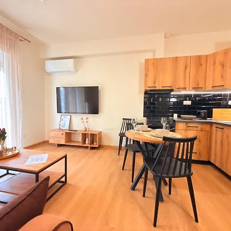 Apartament Center *